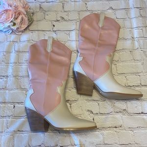 NWOT Billini Pink/White Cowgirl Boots